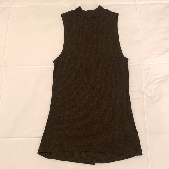 Express XSmall mock neck open back top - Picture 1 of 5